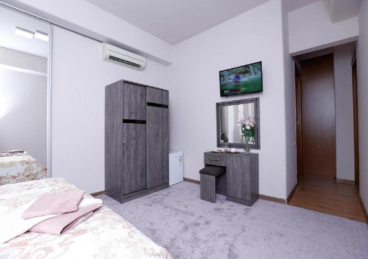 Yard Guesthouse 예레반 외부 사진
